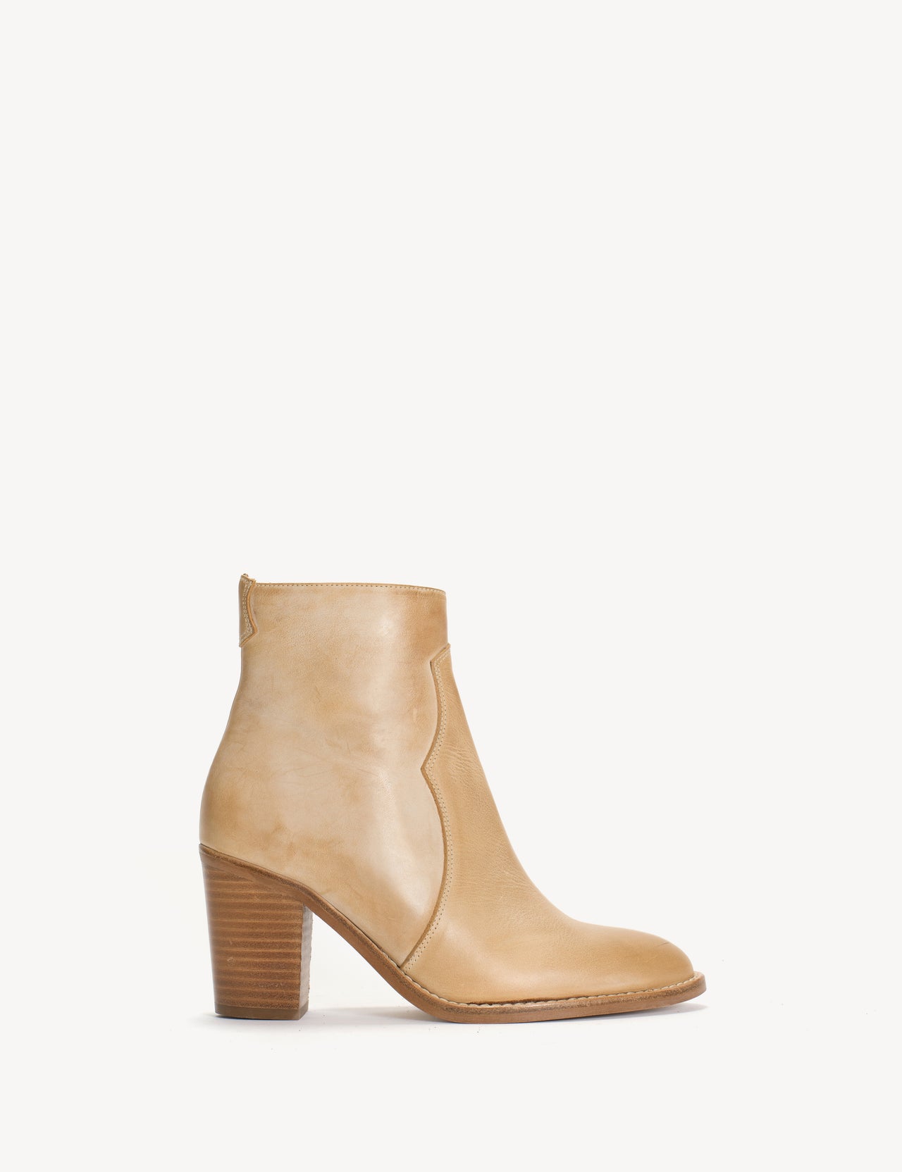 Jeanet Boot In Light Tan Escovado Leather