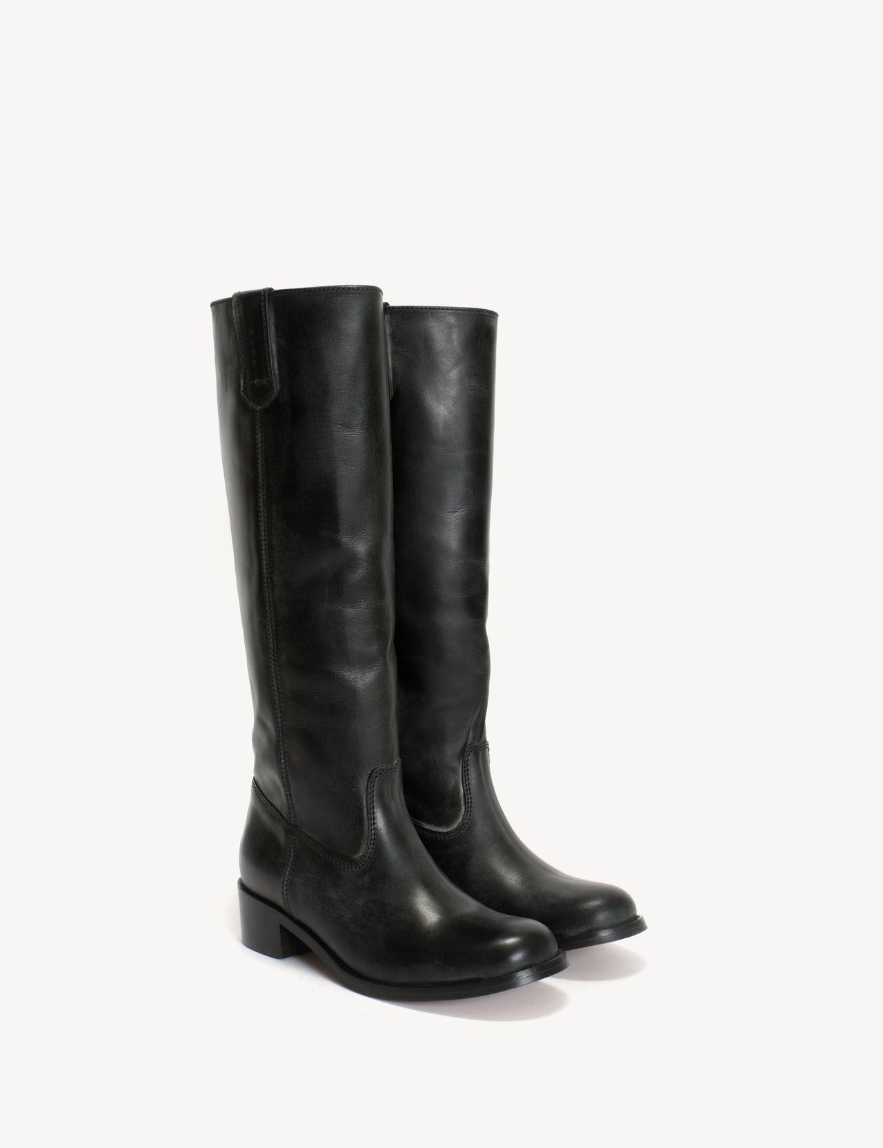 Ann Gaucho Boot In Charcoal Black Escovado Leather