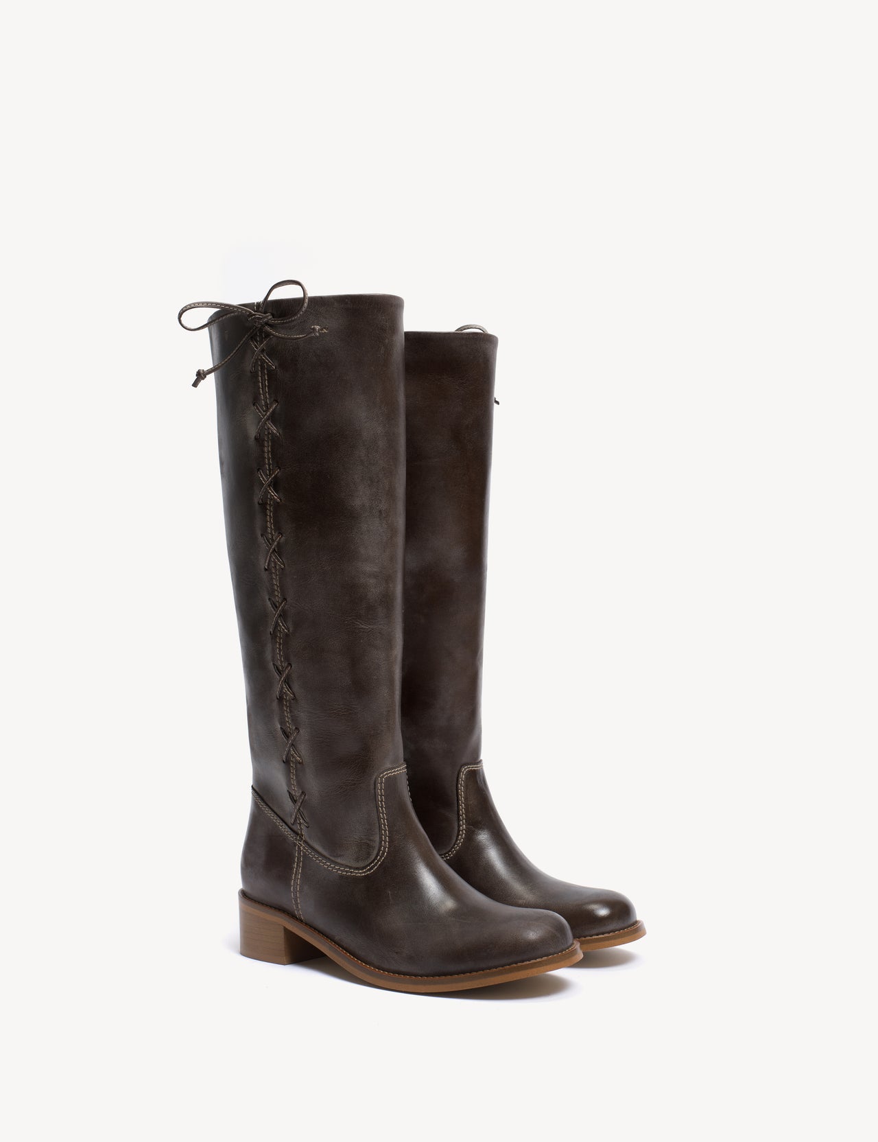 Ann Gaucho Boot With Laces In Dark Brown Escovado Leather