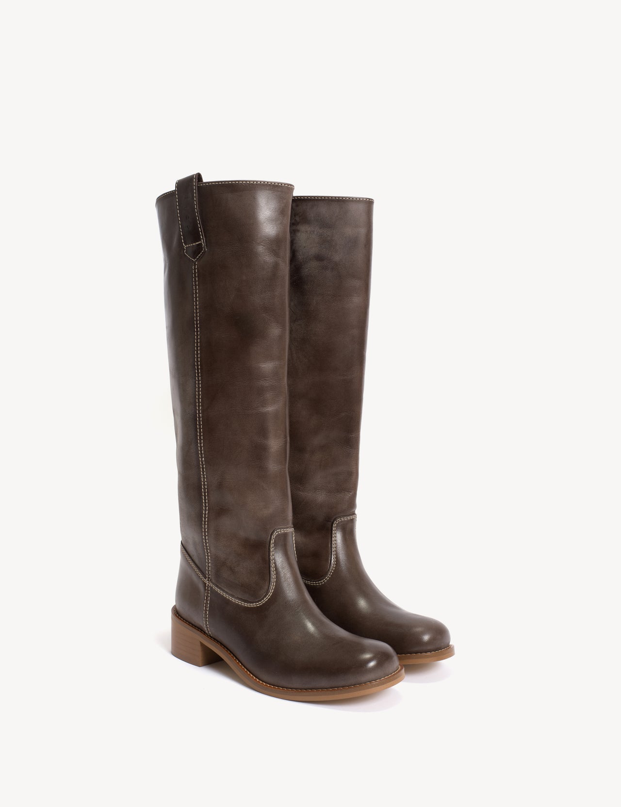 Ann Gaucho Boot In Dark Brown Escovado Leather
