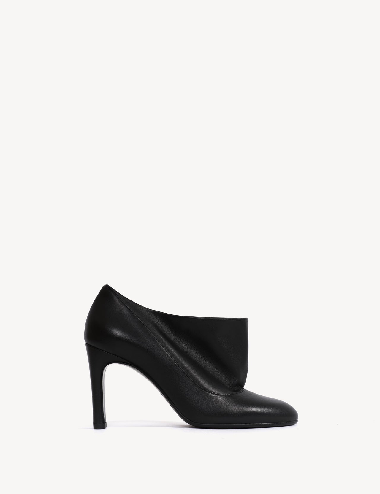 Lara Boots In Black Calfskin