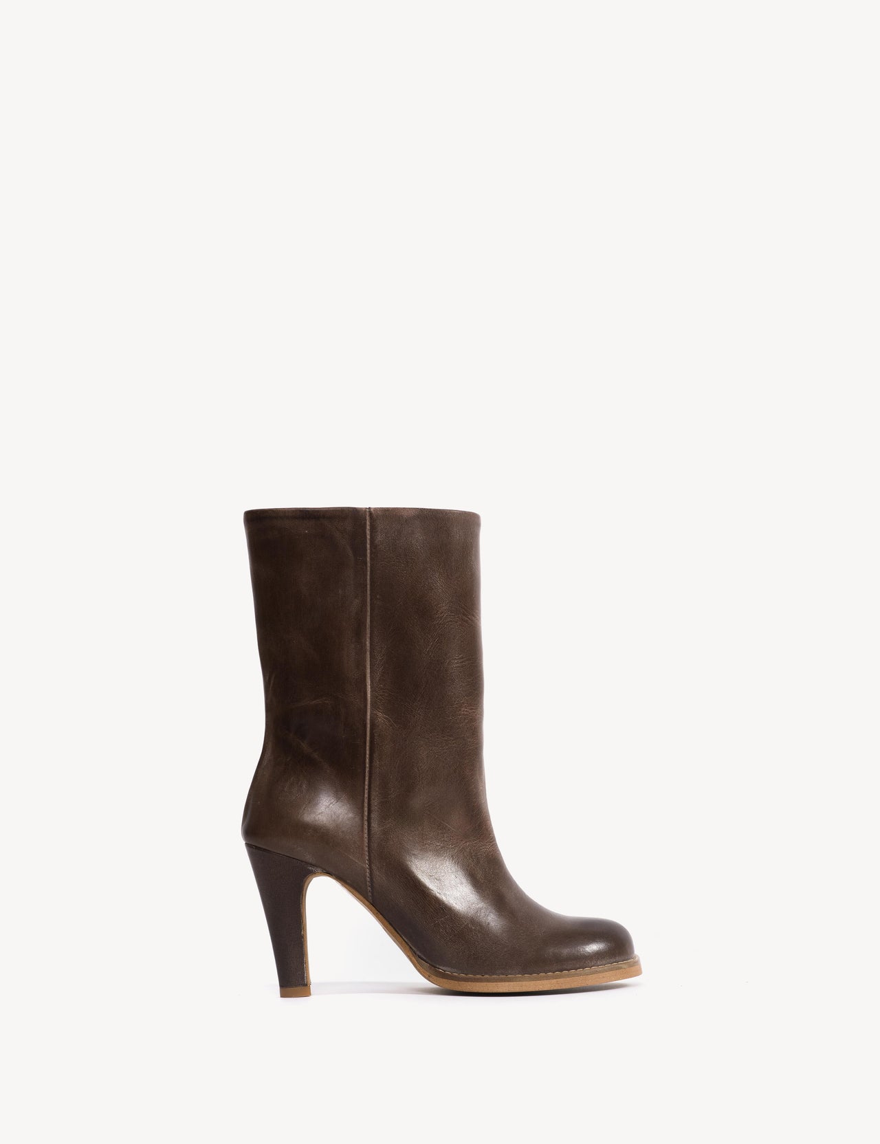 Jules Boot In Dark Brown Escovado Leather