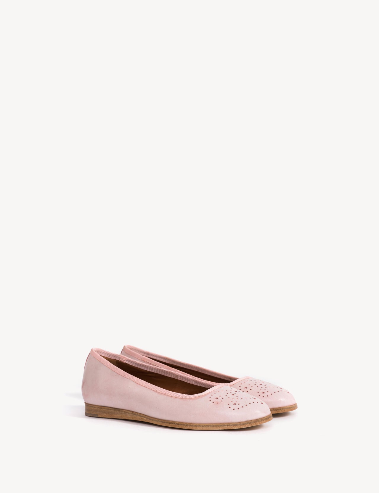 Mari Brogue Flats In Pink Escovado Leather
