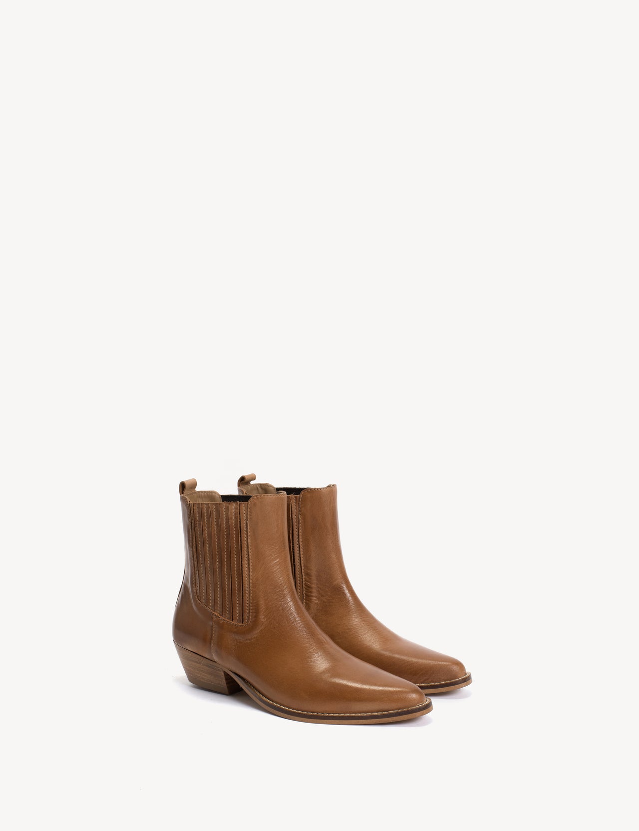 Dasha Chelsea Boot In Dark tan Escovado Leather
