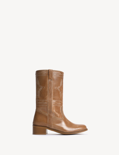 Julia Gaucho Boot With Western Stitchings In Dark Tan Escovado Leather