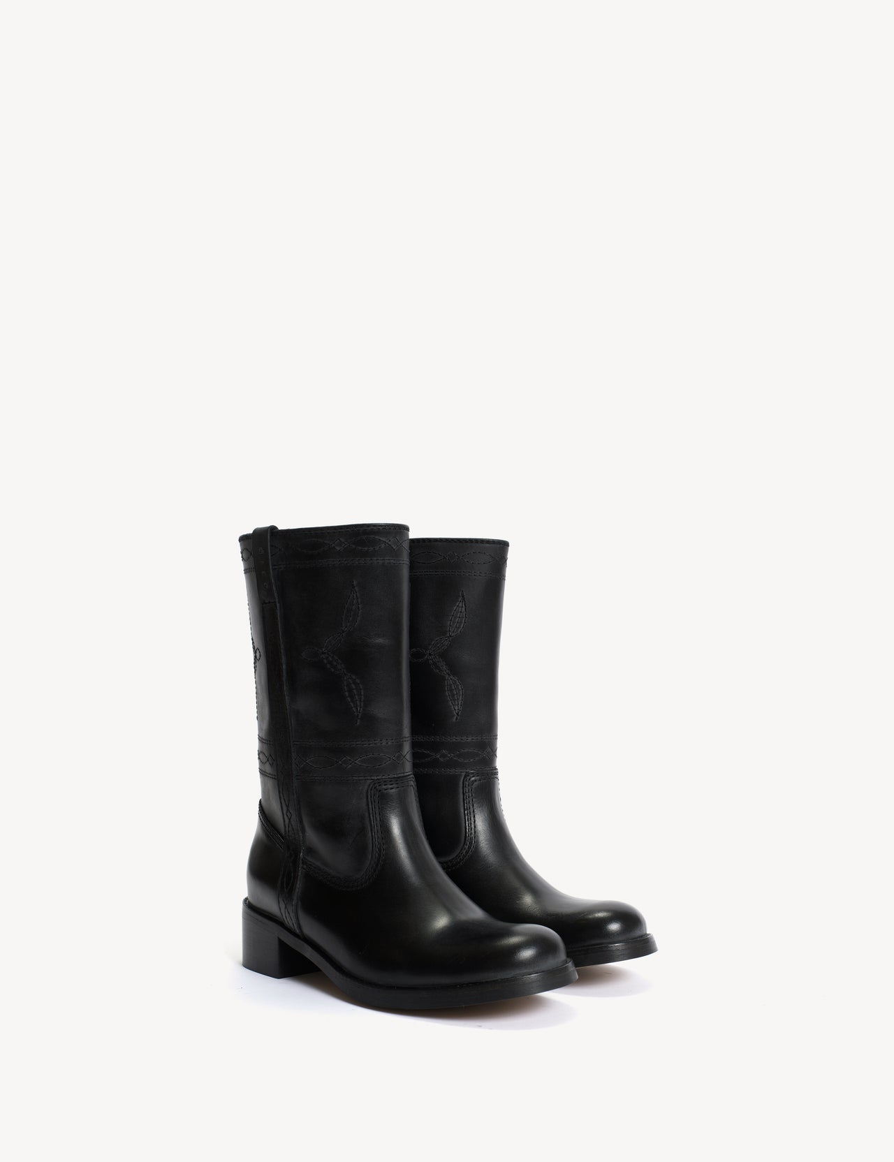 Julia Gaucho Boot With Western Stitchings In Black Escovado Leather