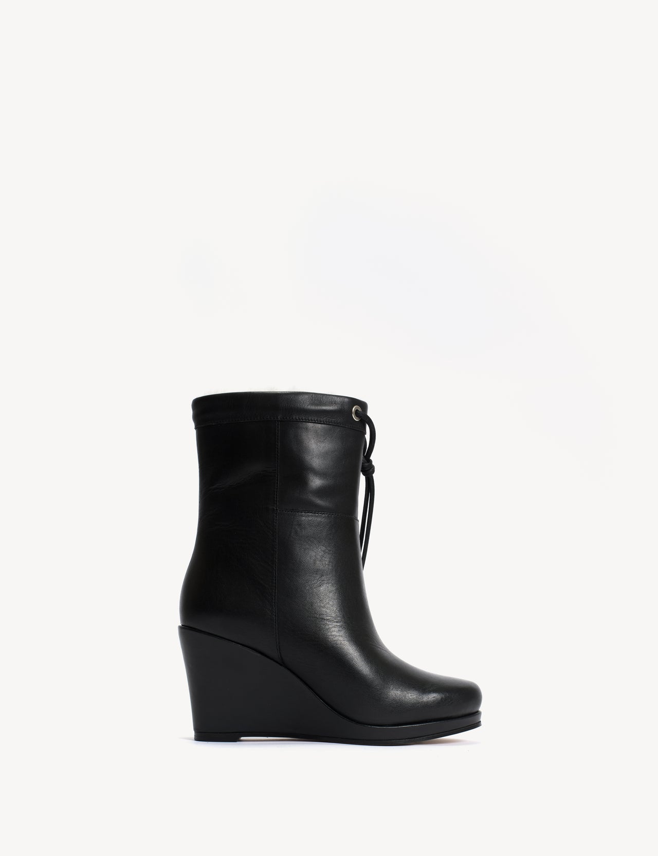 Liv Wedge Boot In Black Calfskin & Shearling Lining