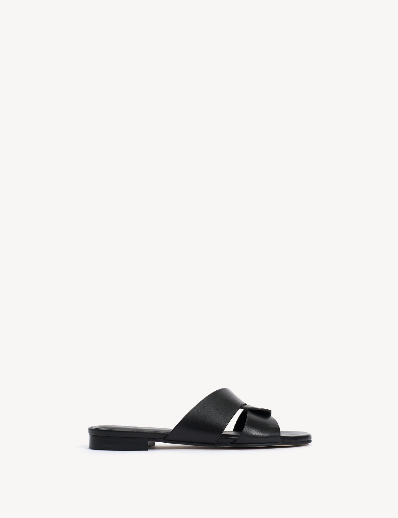 Lulu Mule In Black Calfskin