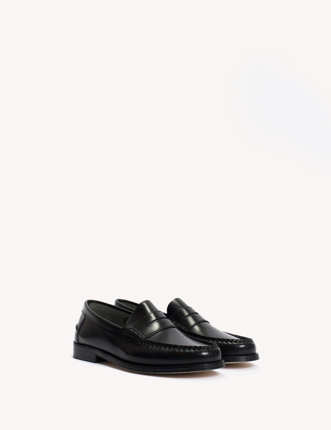 Moccasin Penny Loafer In Black Polido Leather