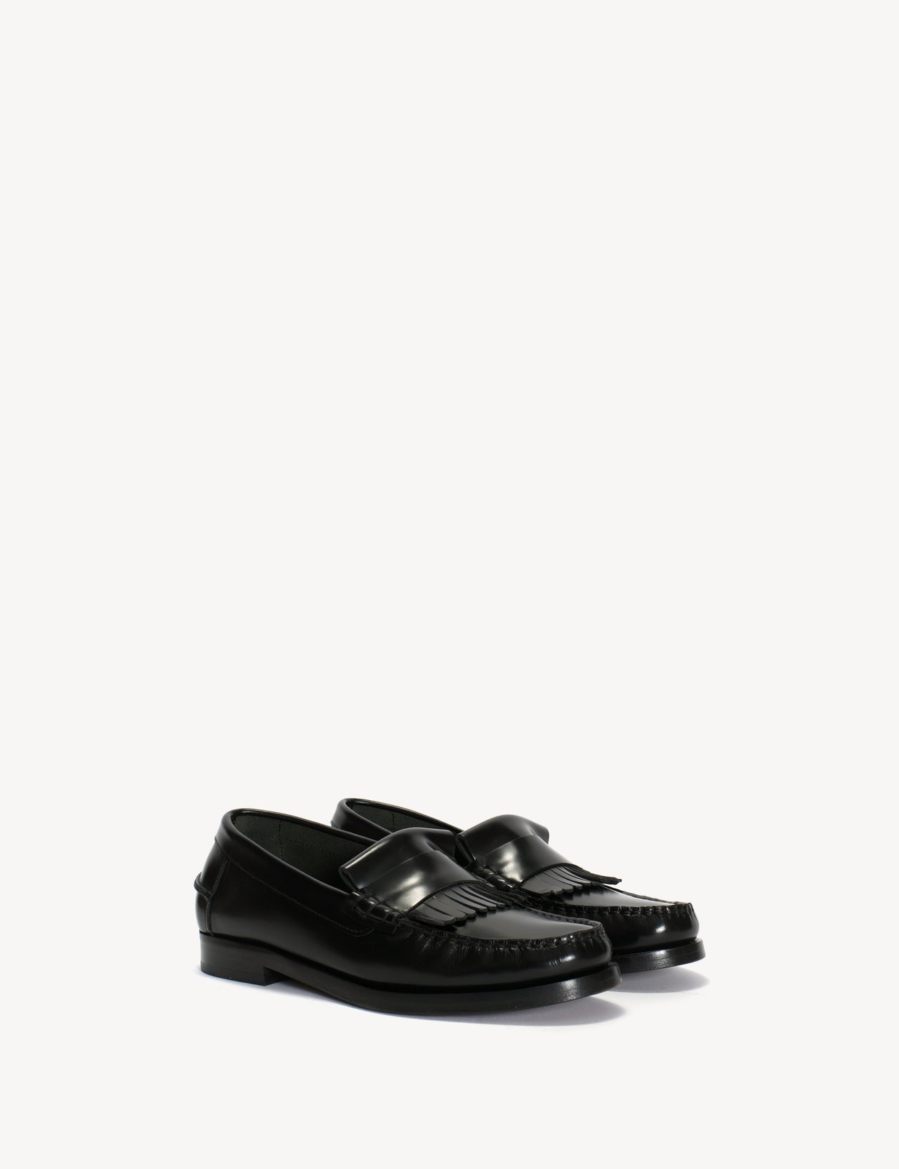 Moccasin Loafer With Fringes In Black Polido Leather