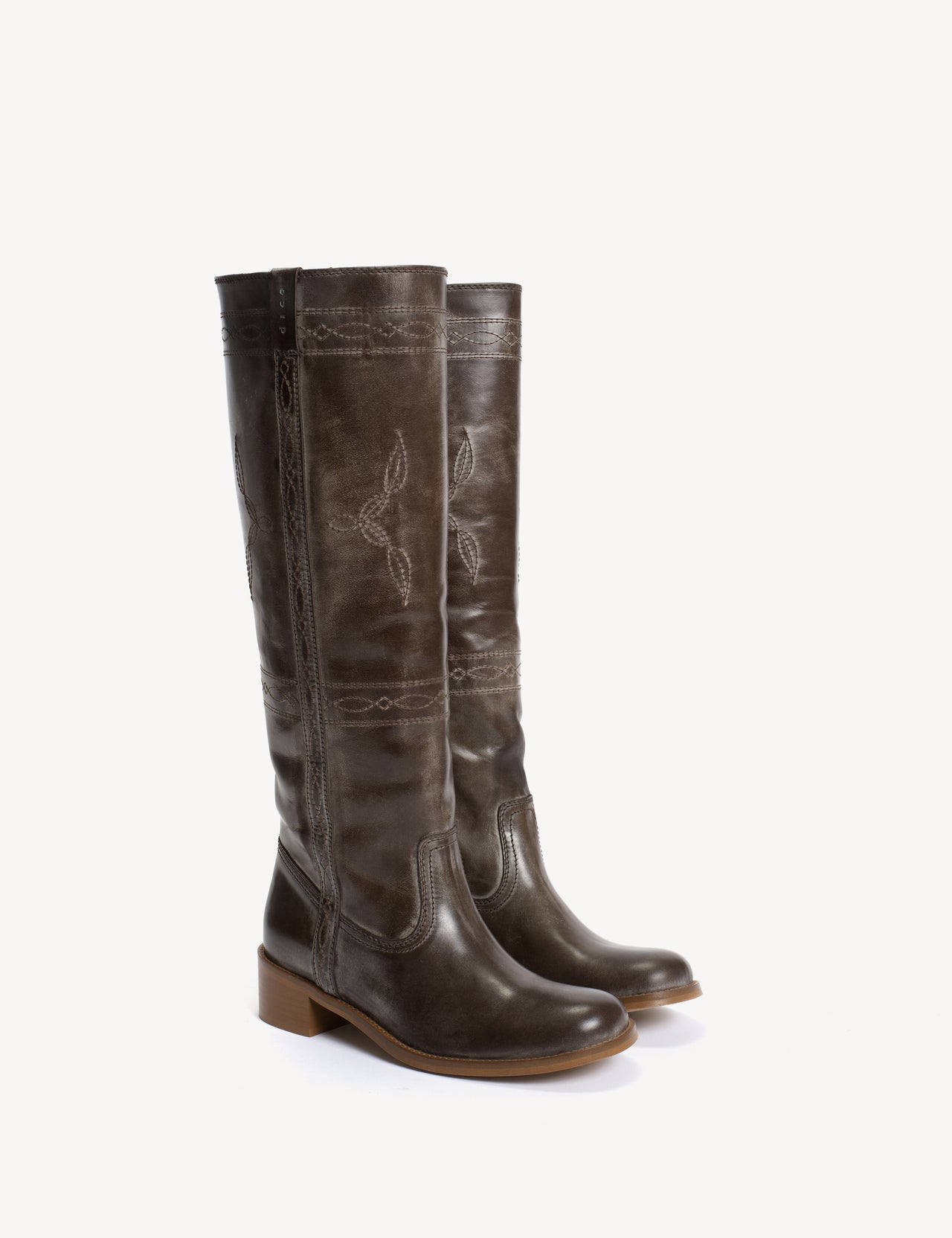 Ann Gaucho Boot With Western Stitchings In Dark brown Escovado Leather