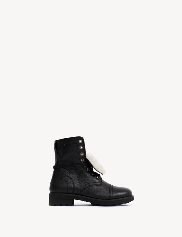 Army Boot In Black Grained Calf Leather With Shearling Fur Lining