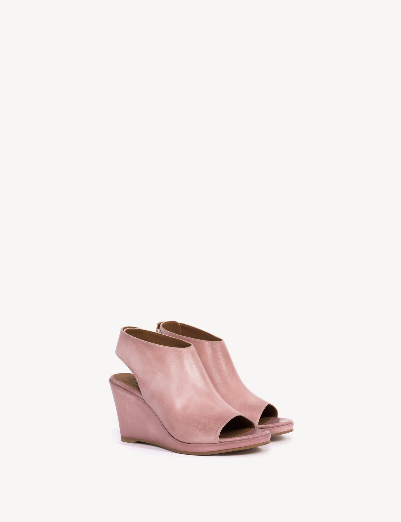 Liv Wedge Sandal In Pink Escovado Leather
