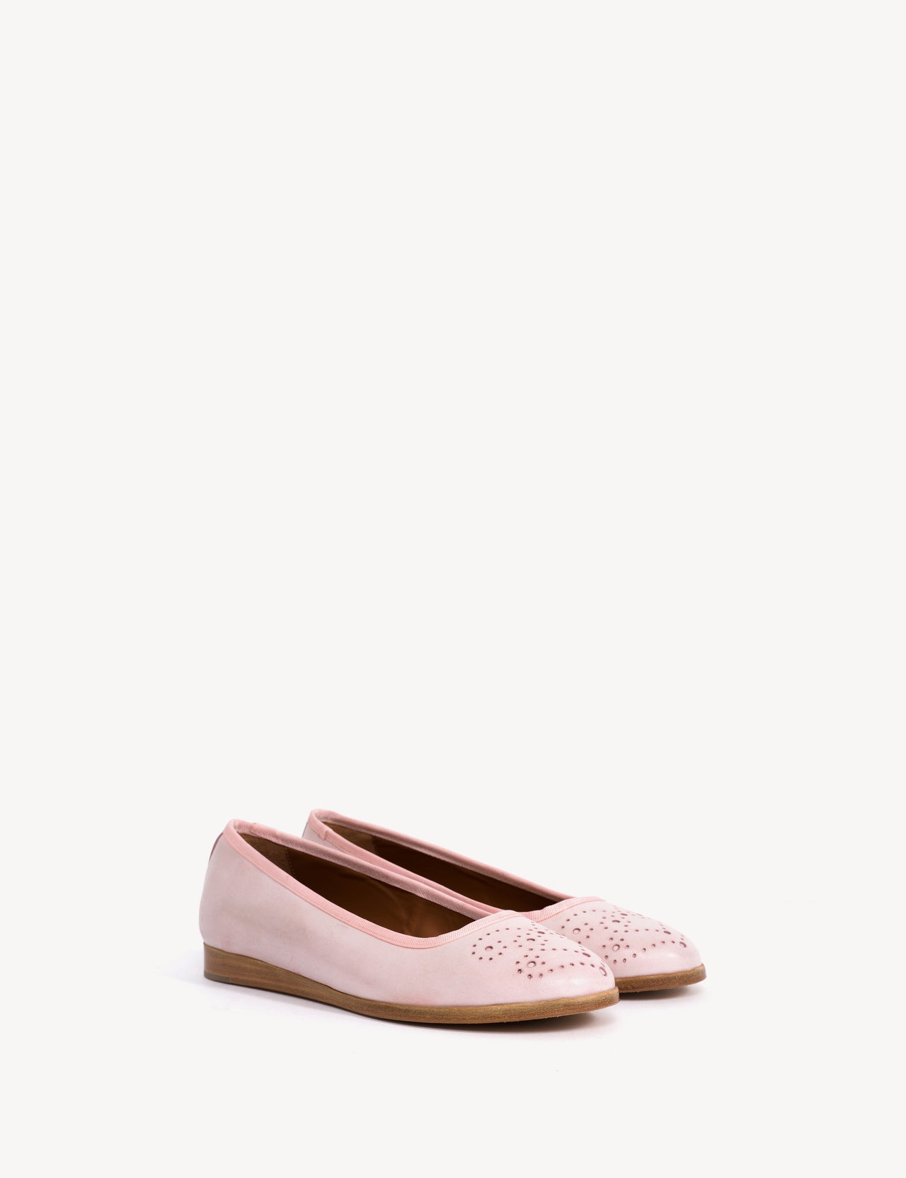 Mari Brogue Flats In Pink Escovado Leather