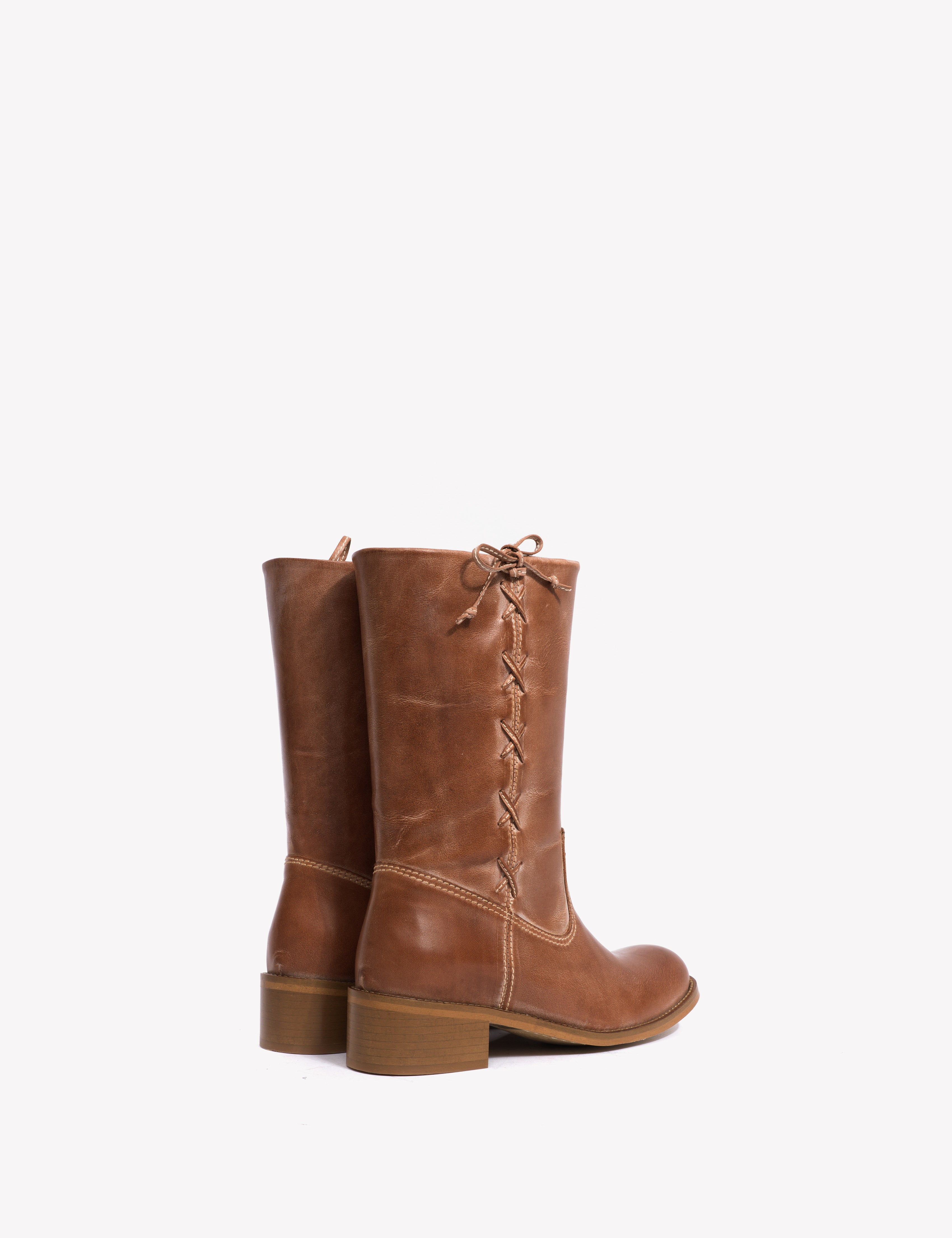 Julia Gaucho Boot With Laces In Cognac Escovado Leather - Dico