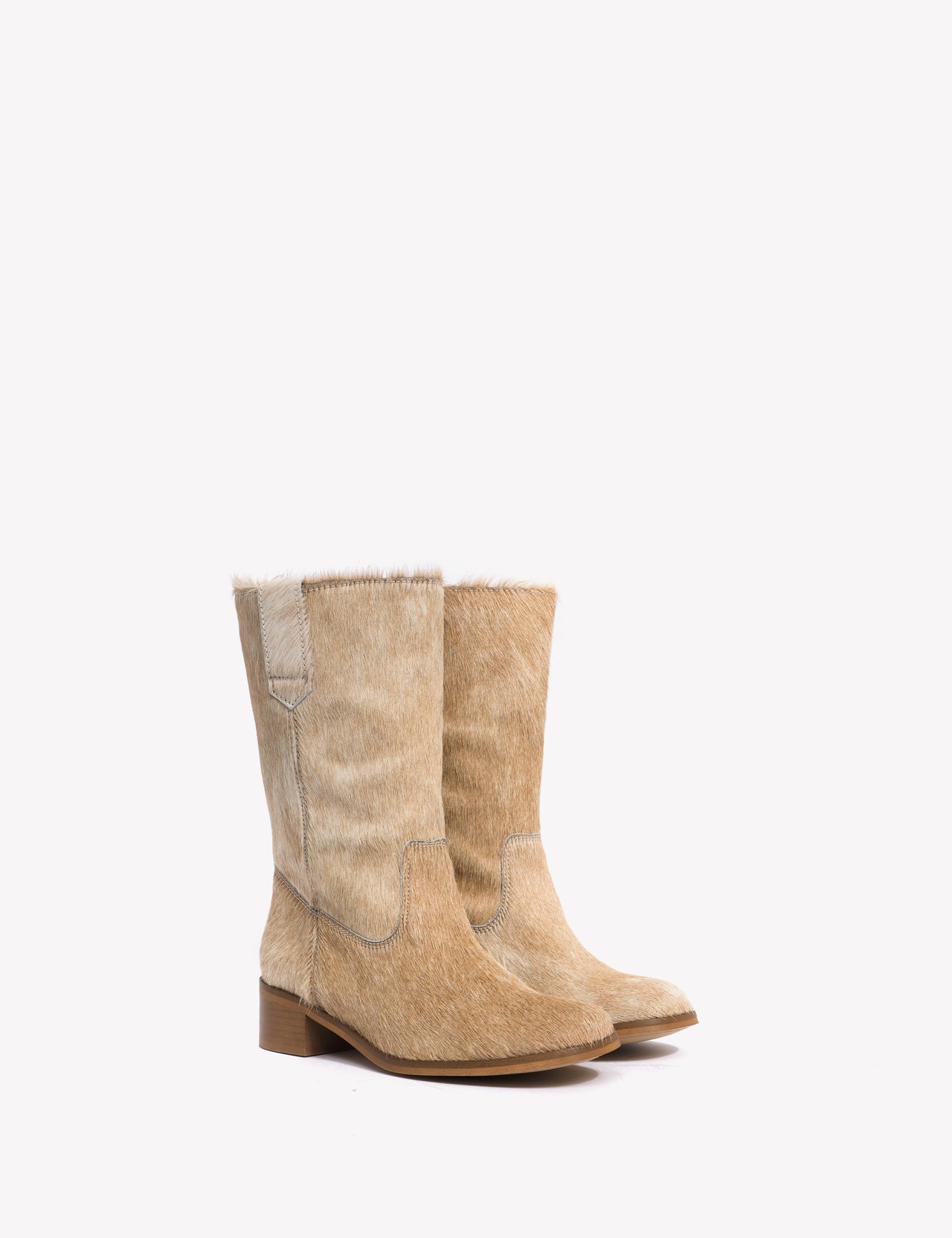 Julia Gaucho Boot In Beige Shades Cow Fur