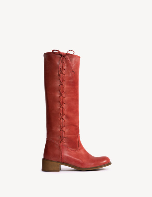 Ann Gaucho Boot With Laces In Mudy Red Escovado Leather