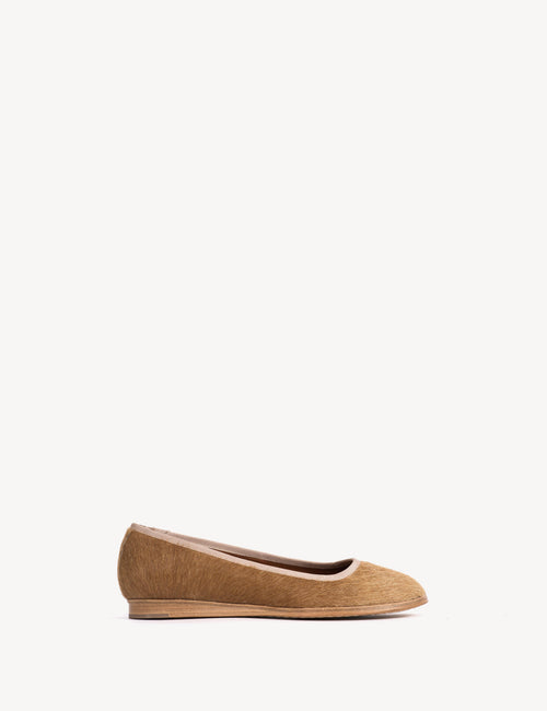 Mari Flats In Beige Shades Cow Fur