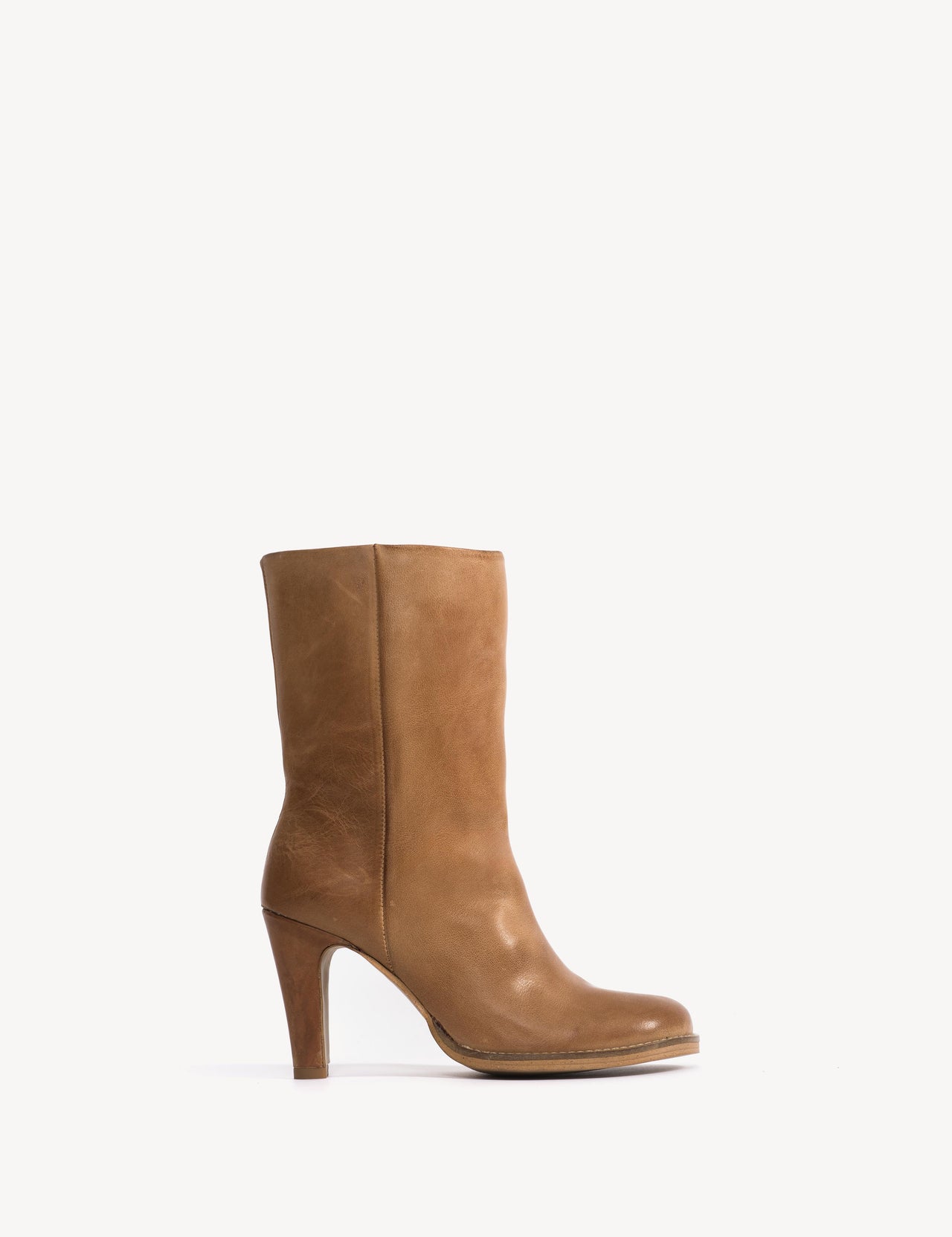 Jules Boot In Dark Tan Escovado Leather
