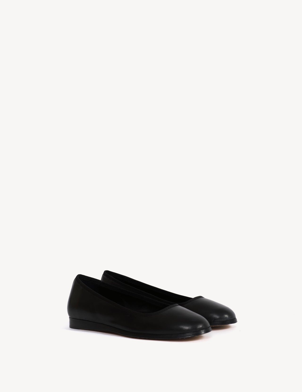 Mari Flats In Black Escovado Leather