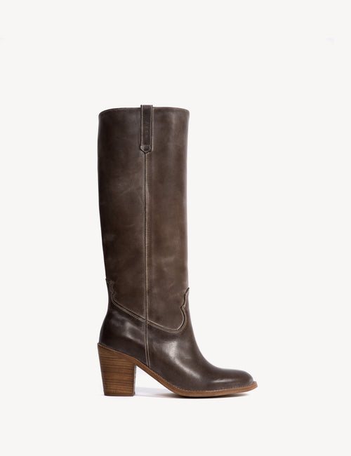 Janie Boot In Dark Brown Escovado Leather