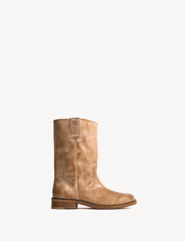 Luca Gaucho Boot In Dark Tan Escovado Leather