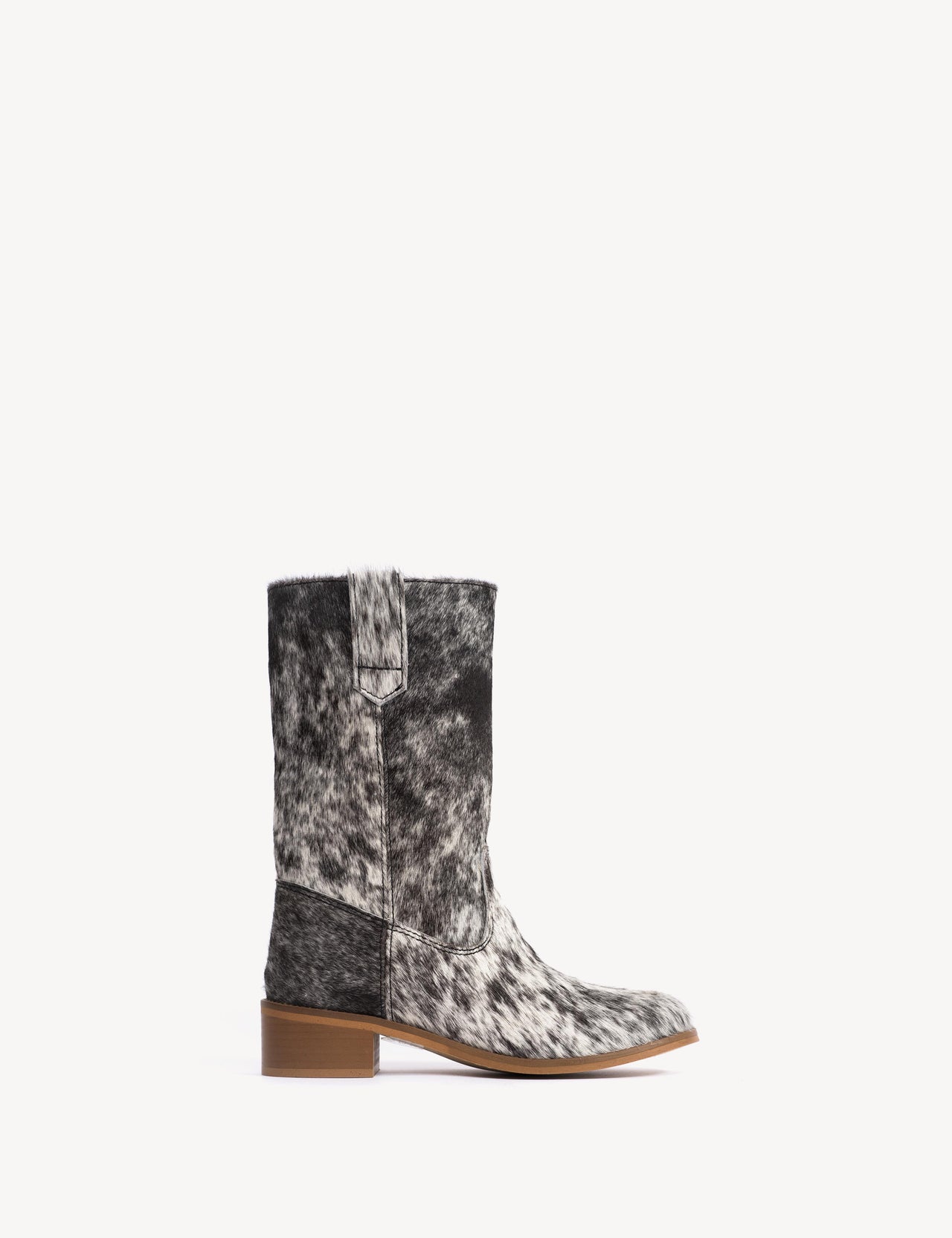 Julia Gaucho Boot In Black Cow Fur