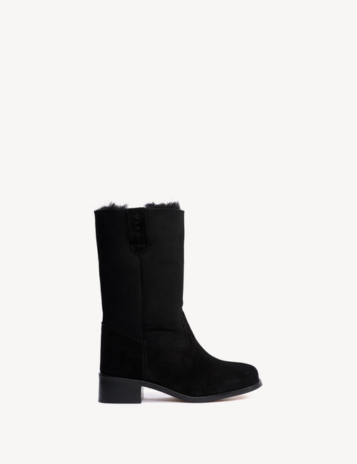 Julia Gaucho Boot In Black Shearling Fur