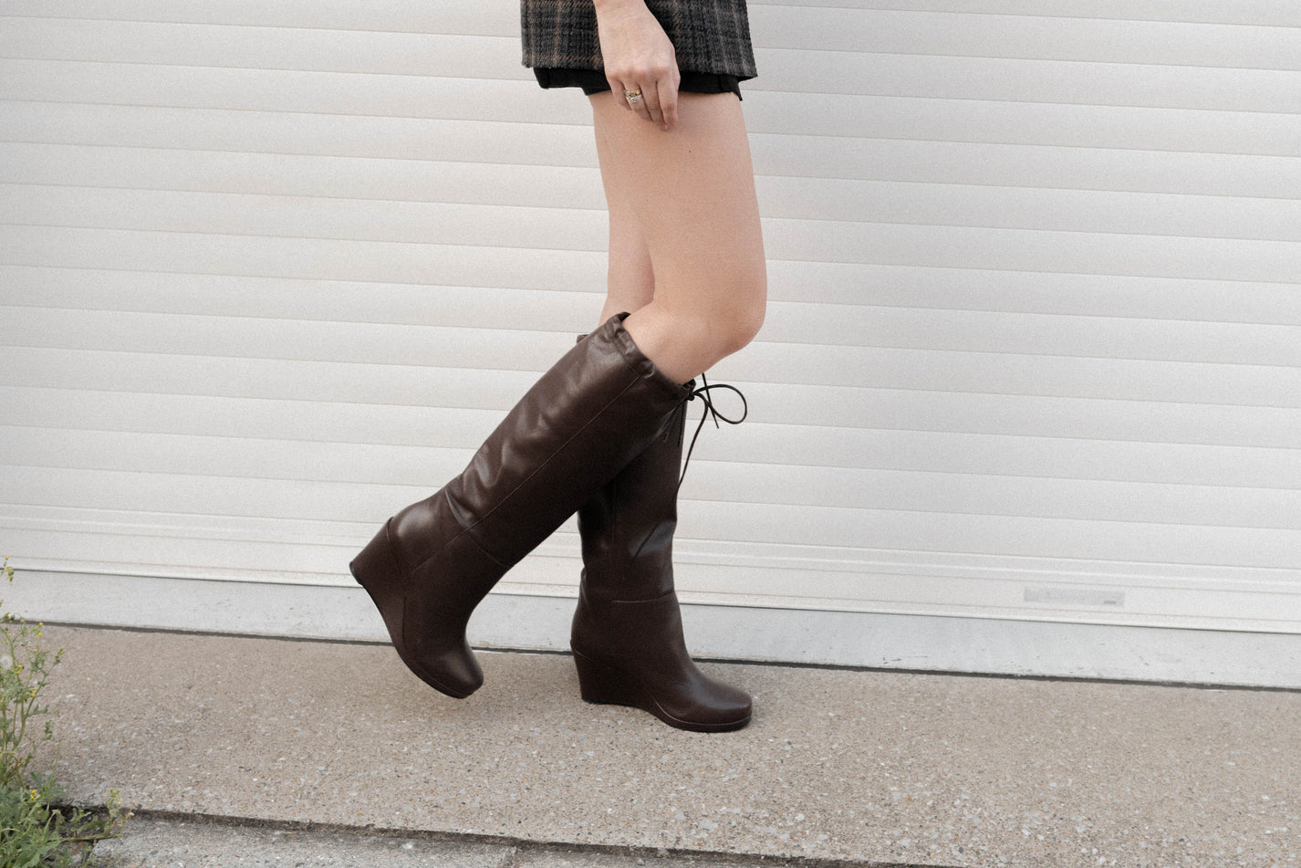 Liv Wedge Boot High In Dark Brown Calfskin