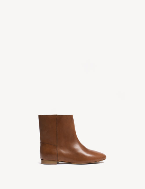 Nadine Boot In Dark Tan Calfskin
